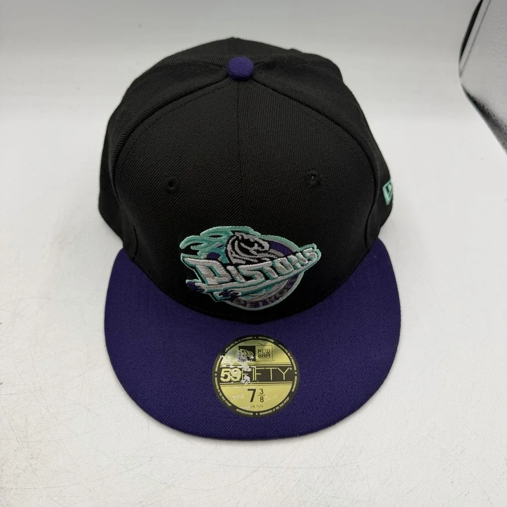New Era 59Fifty Detroit Pistons Hat Cap 7 3/8 Black Purple Fitted NBA Basketball